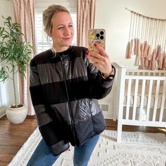 ST. JOHN Reversible Down Duck Feather Puffer Jacket in Caviar Multi $1195 - Picture 1 of 11